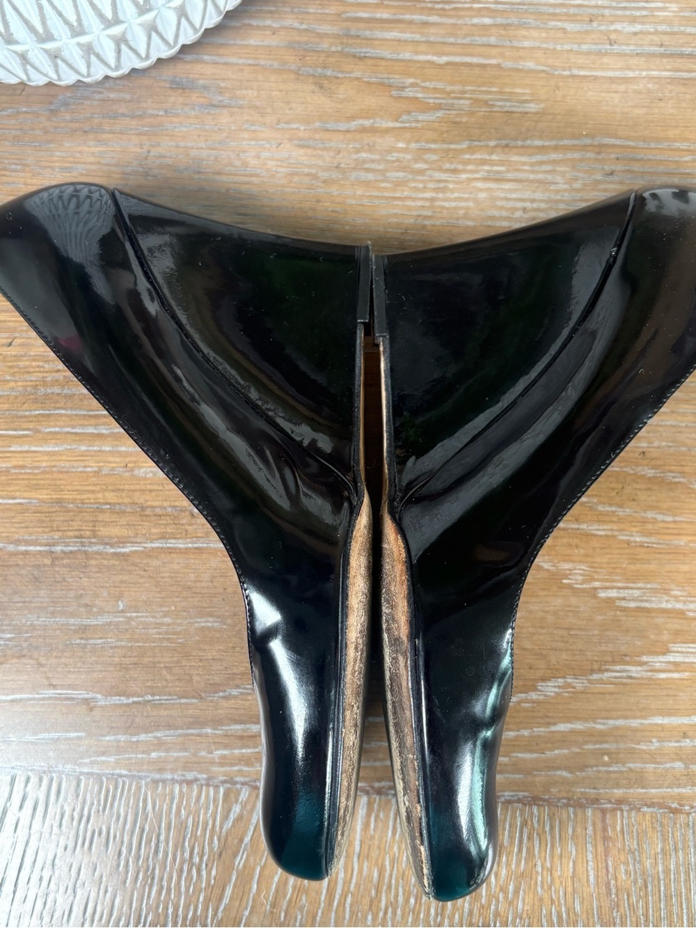 KATE SPADE NEW YORK AUTH $399
Women's Black Patent Leather Amory
Wedge Pump 5.5 - Picture 9 of 13